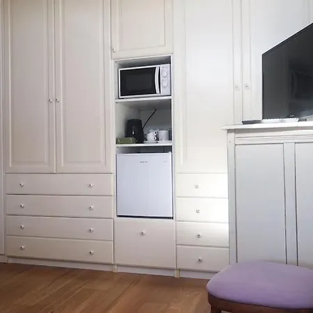 Lovely Independent Mini-apartment In 公寓 *